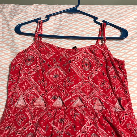 Cute red dress - Picture 2 of 4